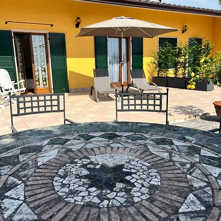 Apartment Poli Villa's *